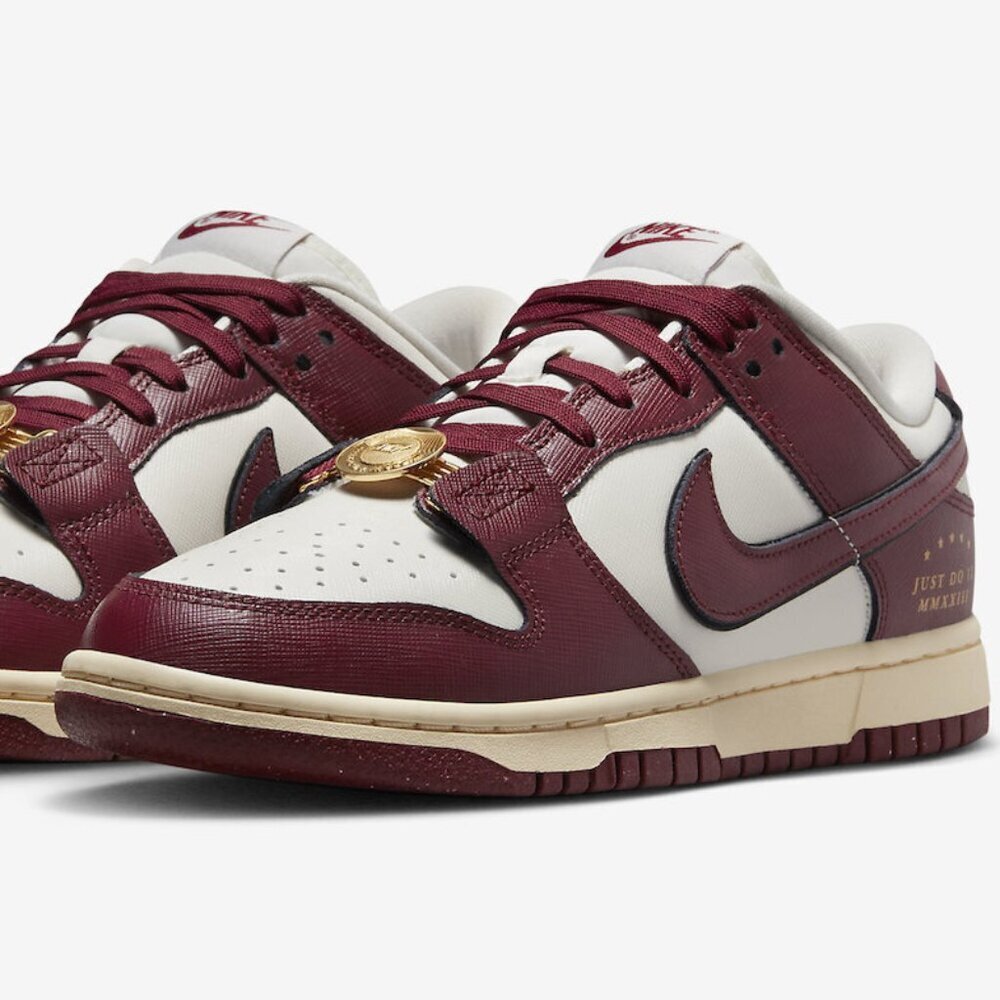 Nike Dunk Low SE Sisterhood Sneaker - Picture 1 of 9